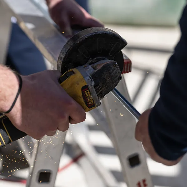 Dachdecker-, Zimmerer-, Bauklempner- und Photovoltaik-Arbeiten